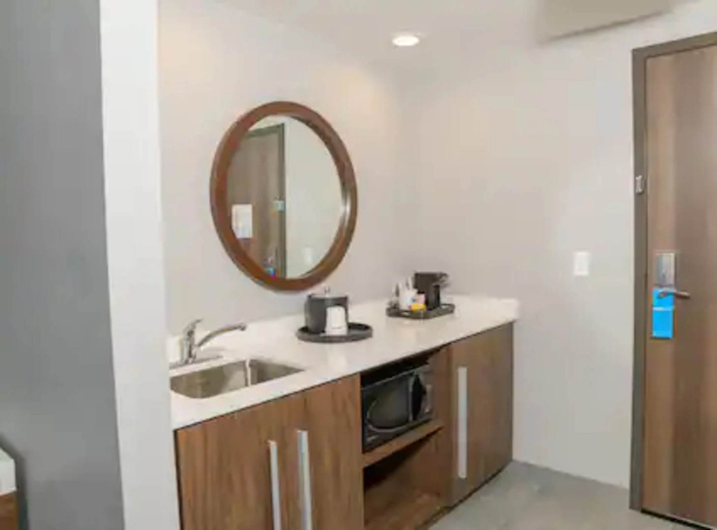 Hampton Inn & Suites Erie Bayfront