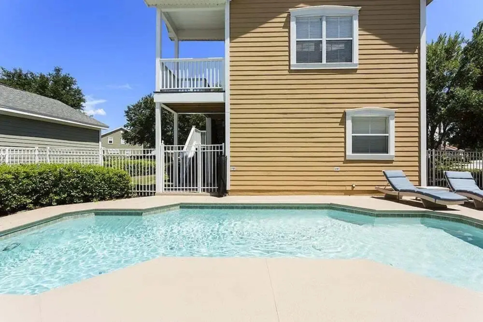 Villa W208 Gathering