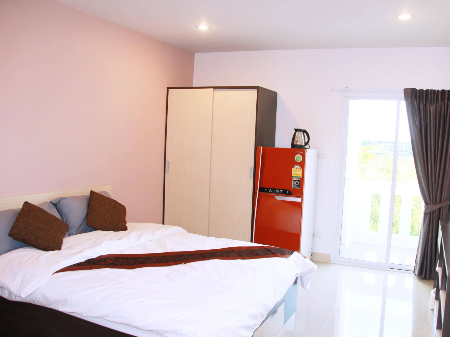 At Ease Hotel Suvarnabhumi