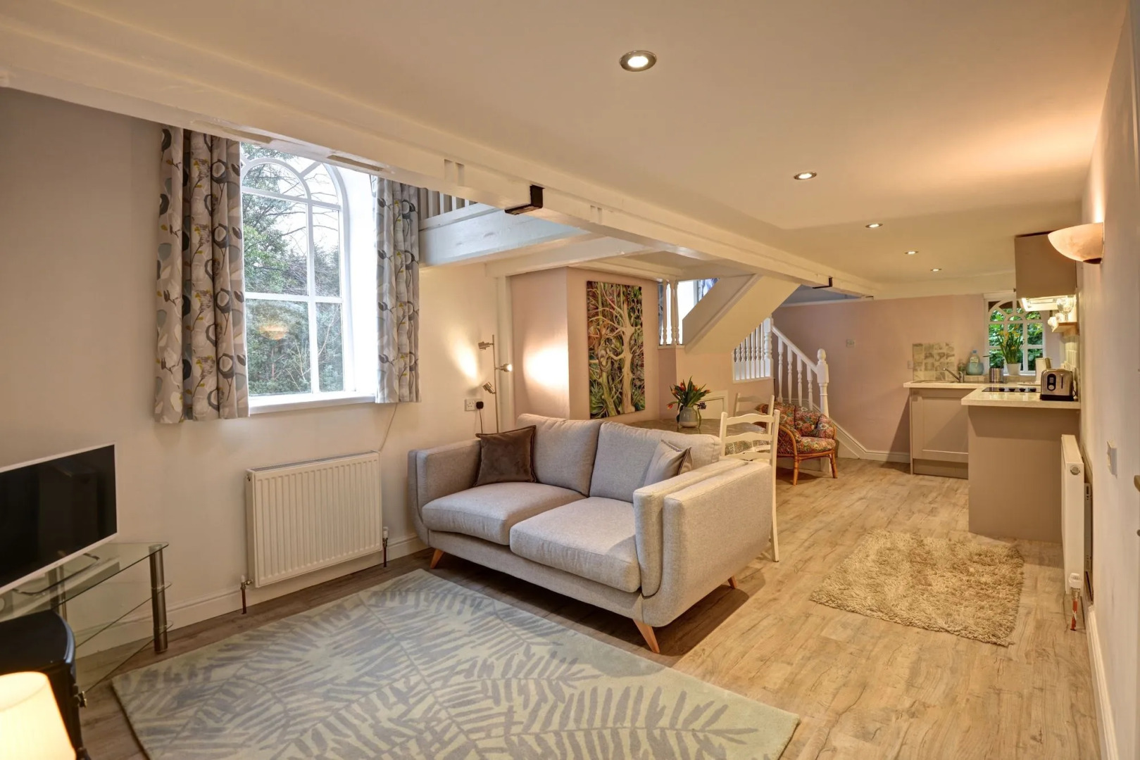 Holiday Cottages and North Star Apartment