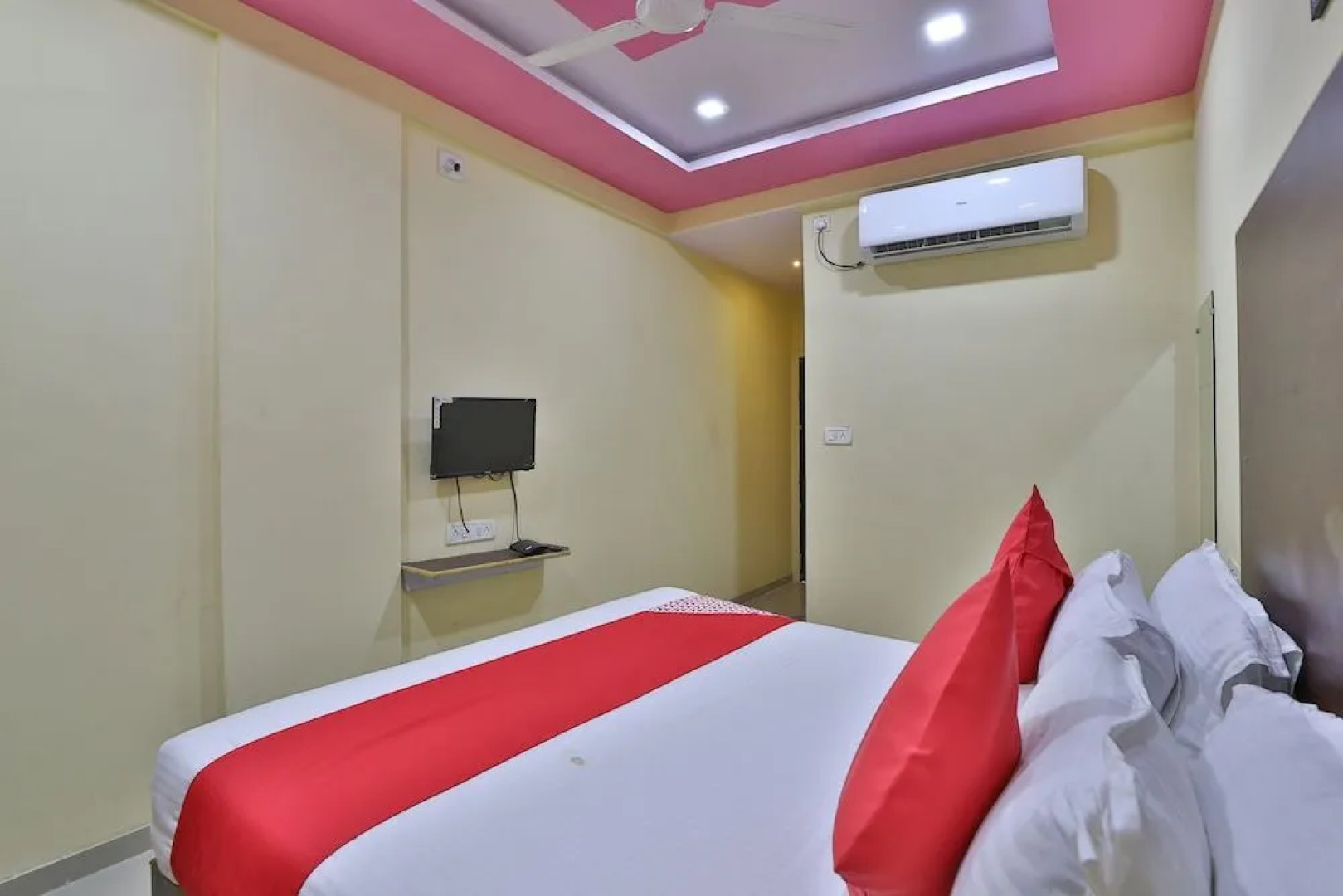 OYO 37477 D K Guest House