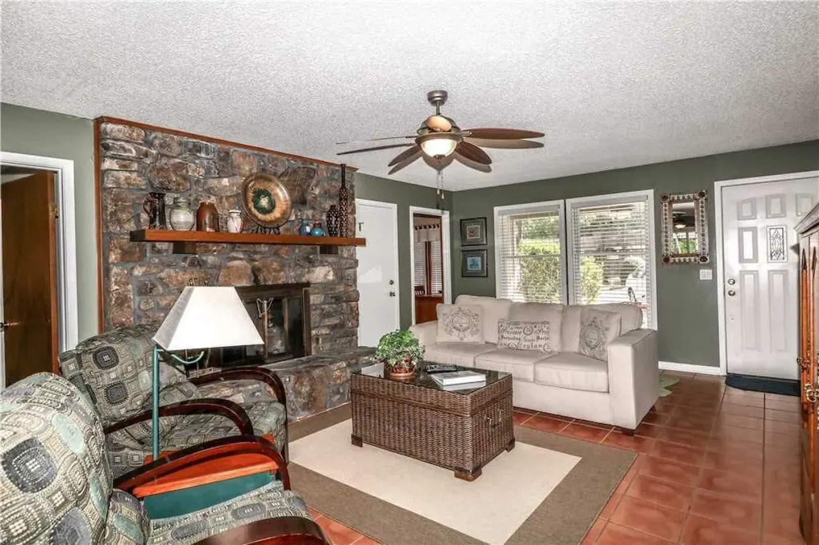 Abaron Townhouse Unit 0414 2 Bedrooms 2 Bathrooms Townhouse