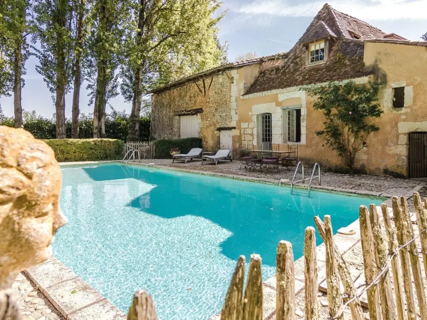 Plushy Villa in Sourzac With Pool, Fitness & Recreation Centre