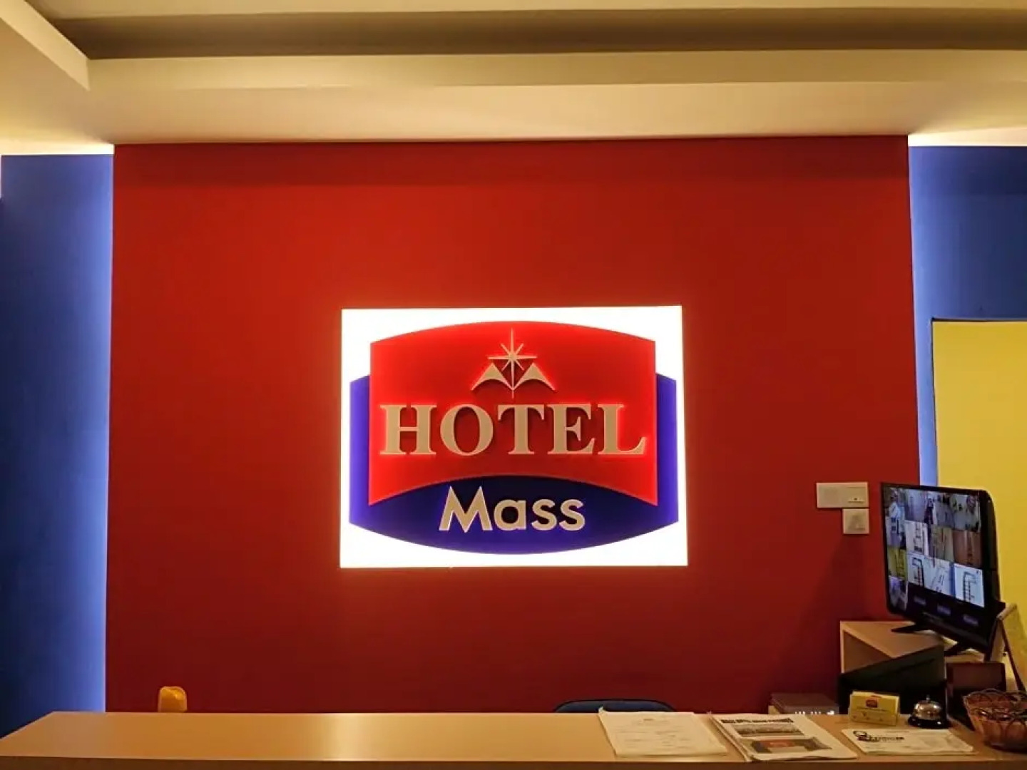 Mass Hotel