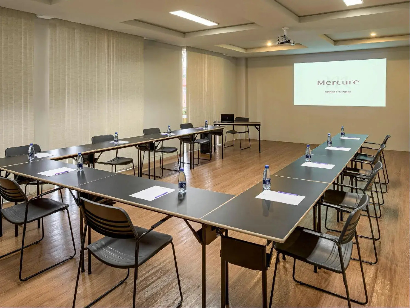 Hotel Cassino Tower Curitiba Aeroporto By Nacional Inn