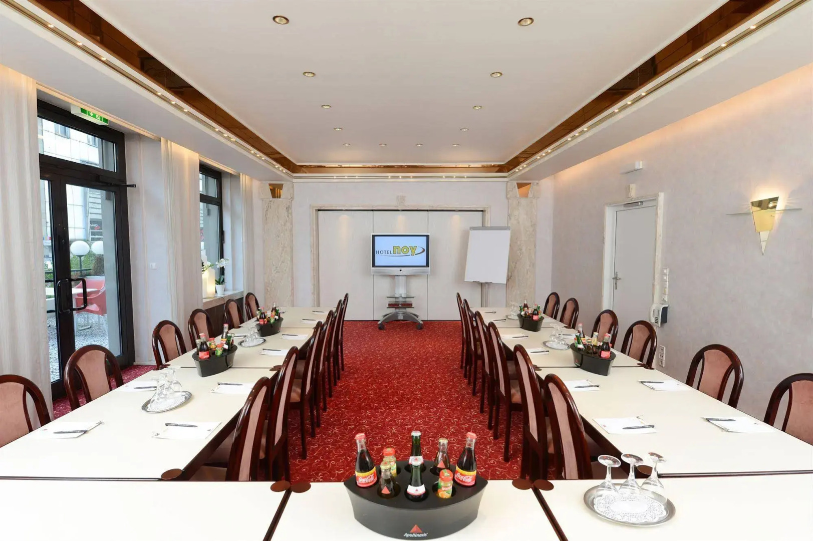 Tante ALMA's Mülheimer Hotel