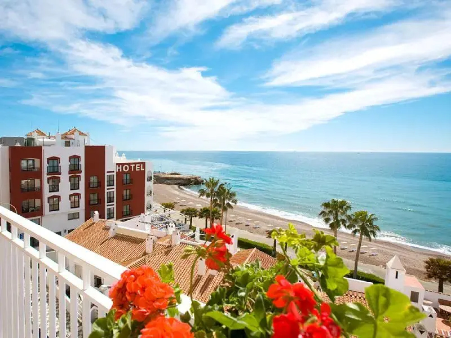 Perla Marina Hotel & Apartamentos