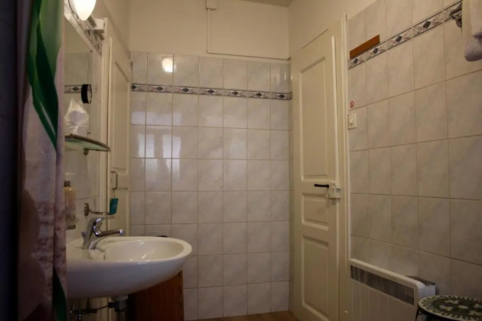 1912 - Wooden Room - old town