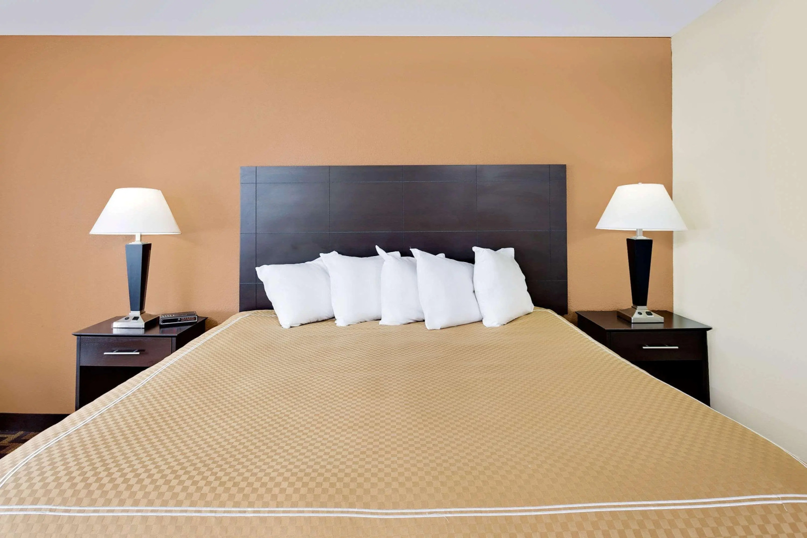 Super 8 by Wyndham Decorah