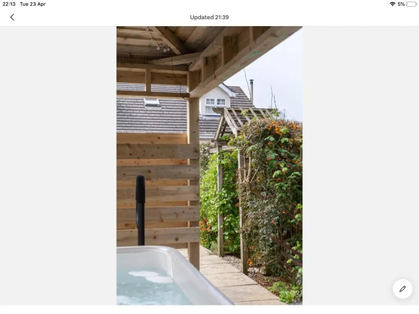 The Studio Castlerock with Hot Tub