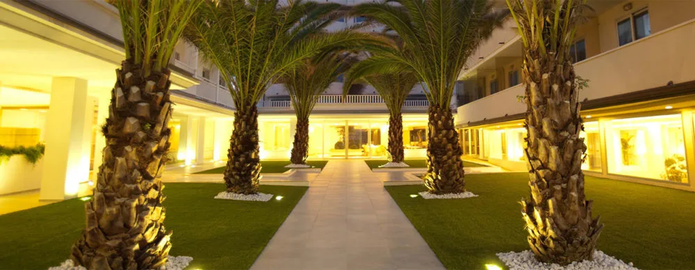 Altamarea Residence & Family Hotel