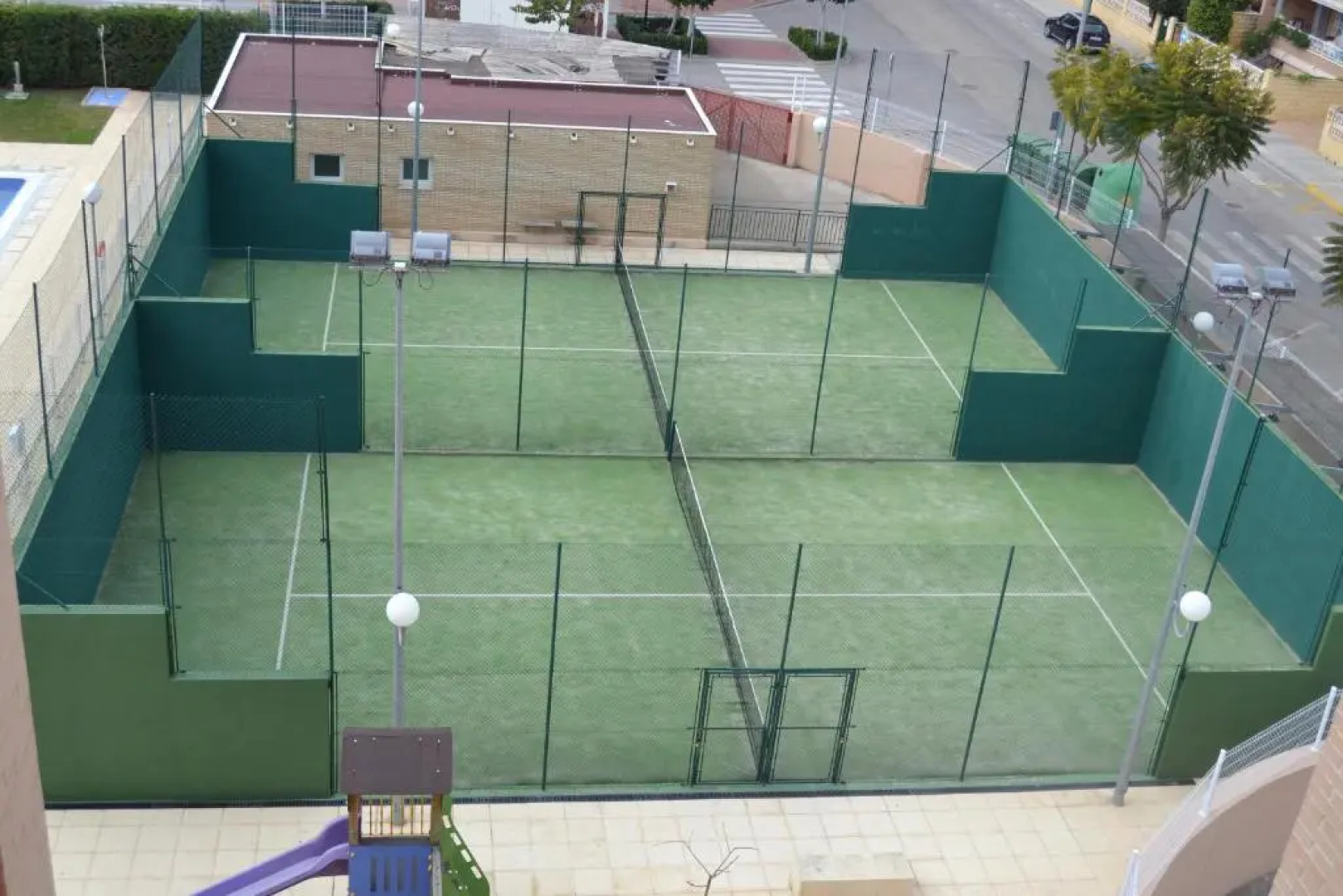 Apartamento Nuevo con Gran Terraza y Wifi en Canet