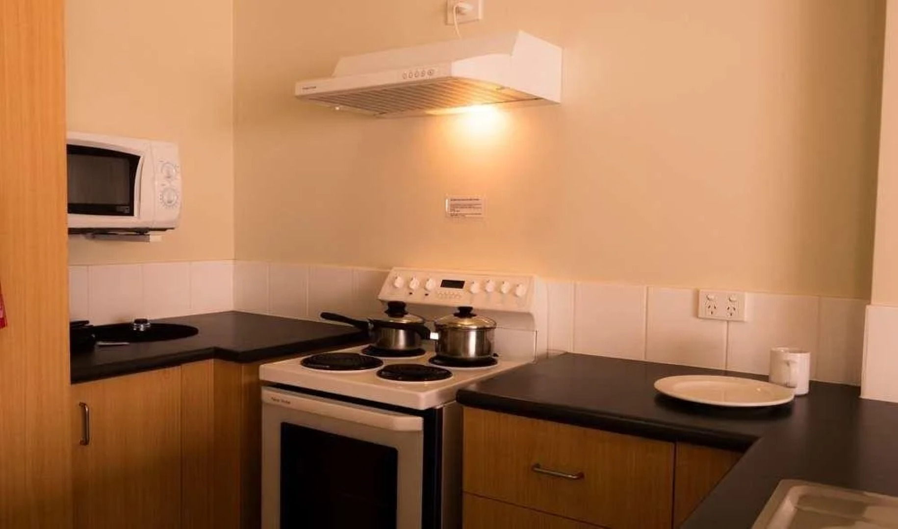 Rockingham Beachside Apartment