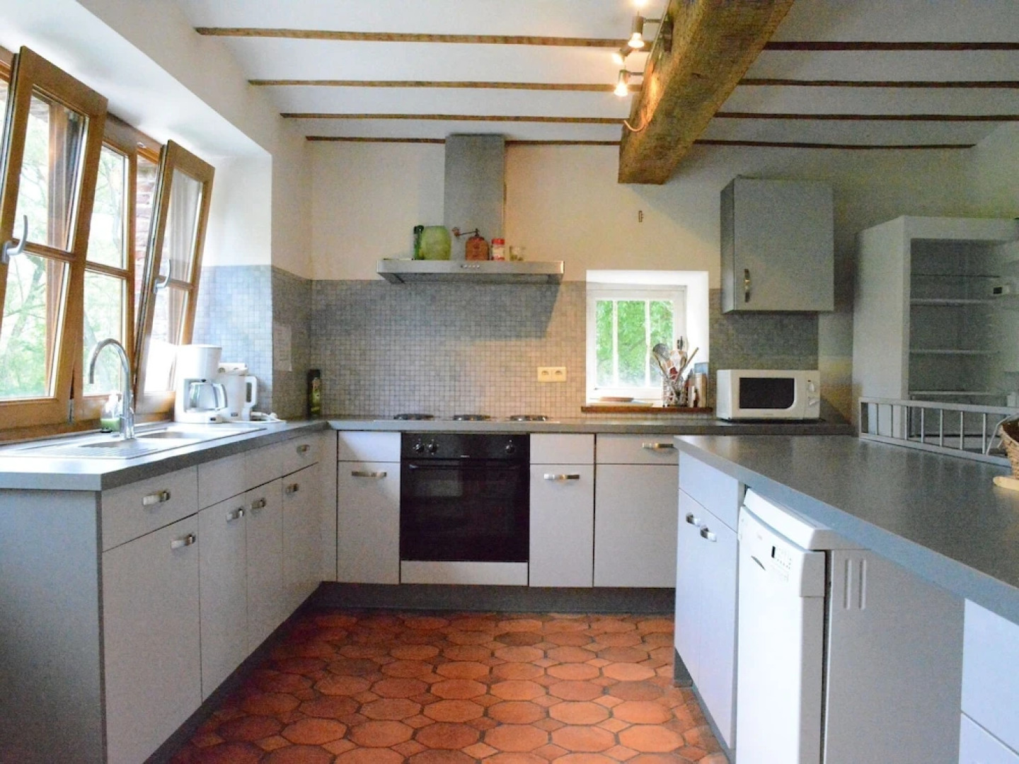 Large Holiday Home in Ambly With Garden