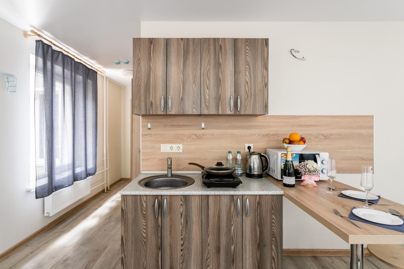 Home apartments (Хоум апартментс)