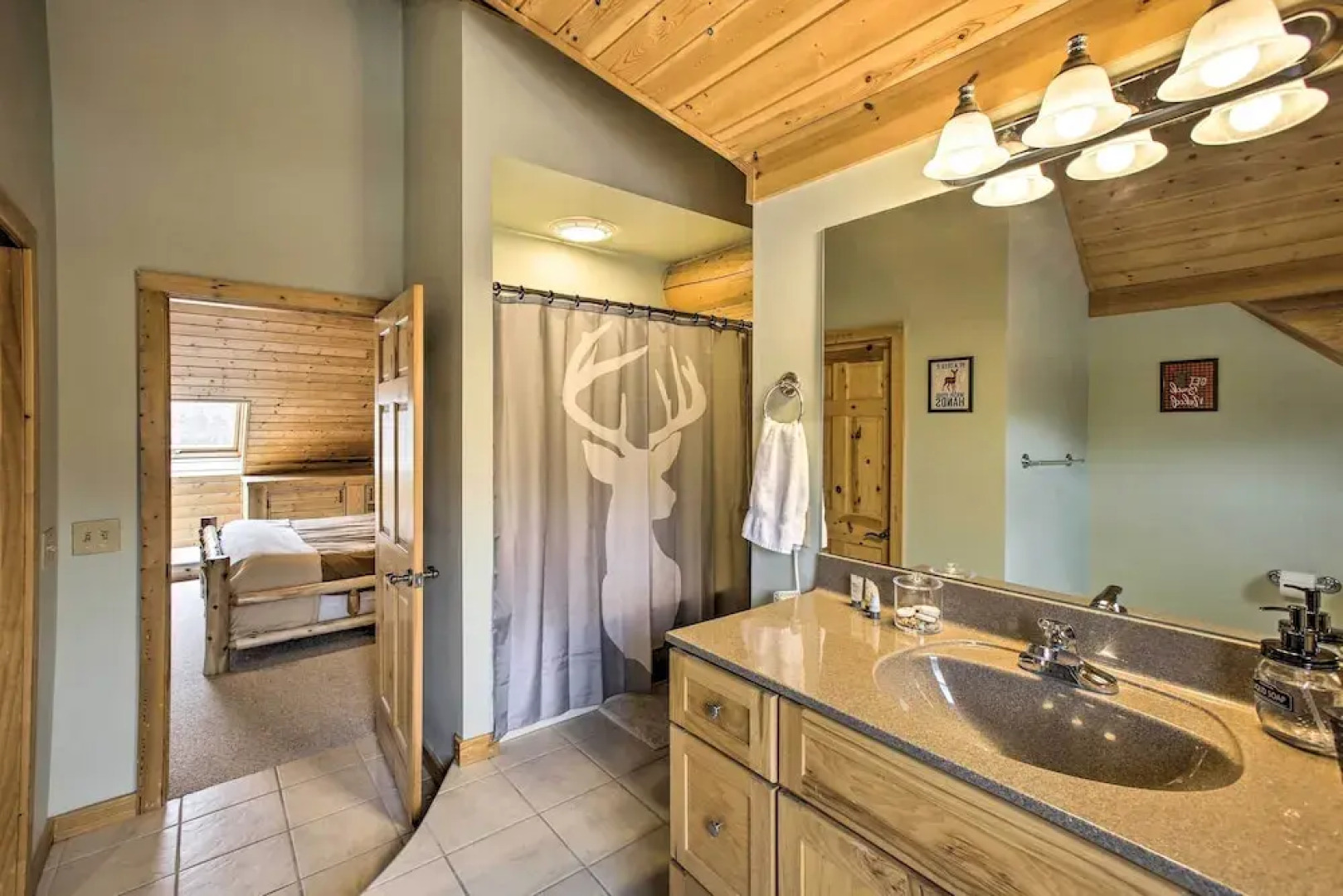 14 Mi to Slopes: Lodge on 104 Acres in Boyne City