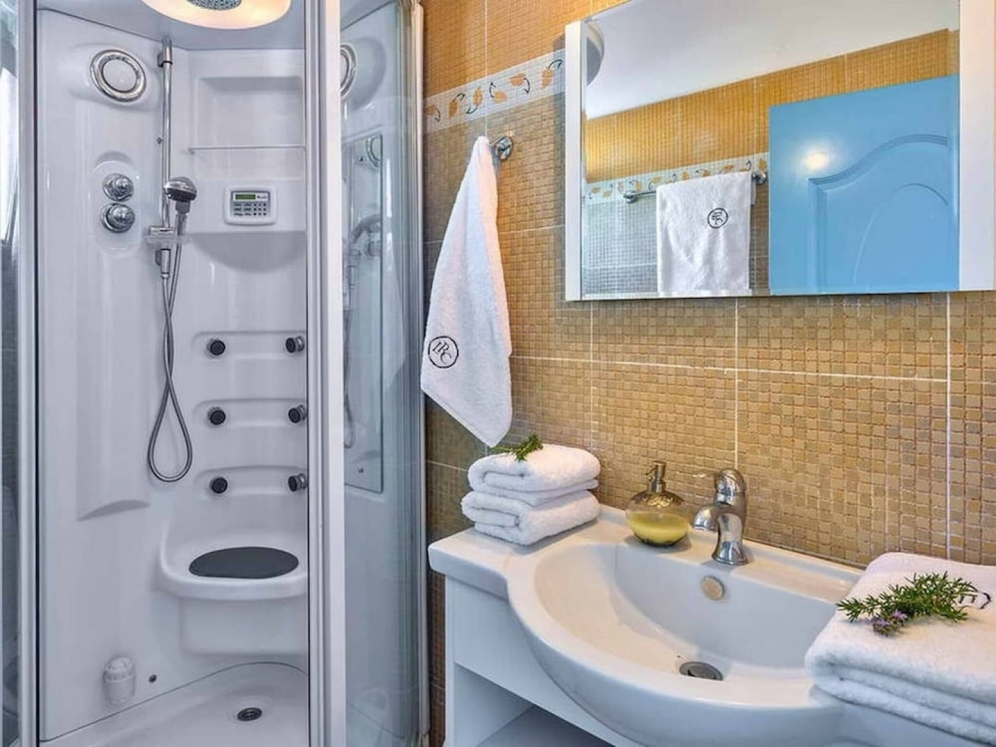 Cozy Villa Irida at Tersanas Chania with Private Pool near Beach & Restaurants