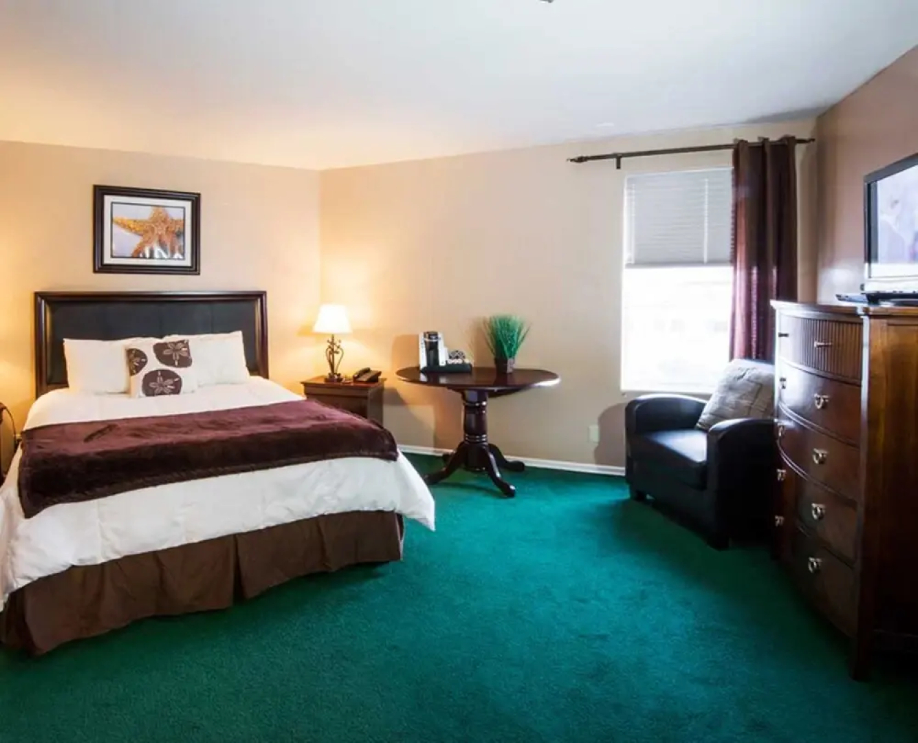 Seaside Oceanfront Inn
