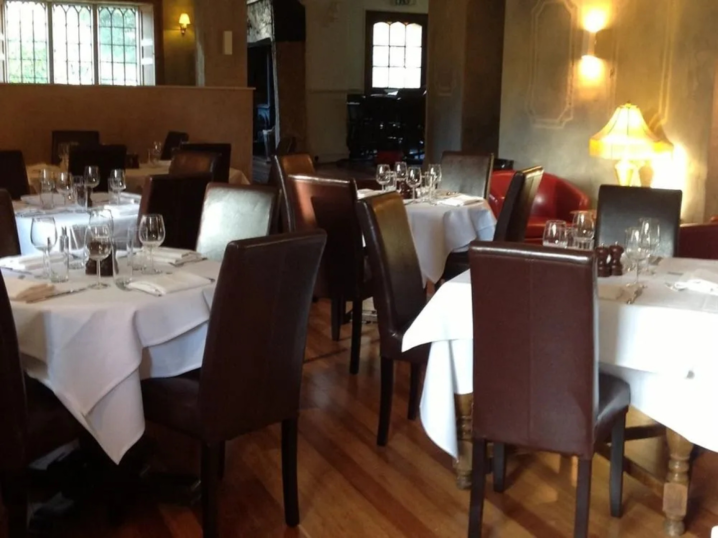 Bell House Hotel & Restaurant