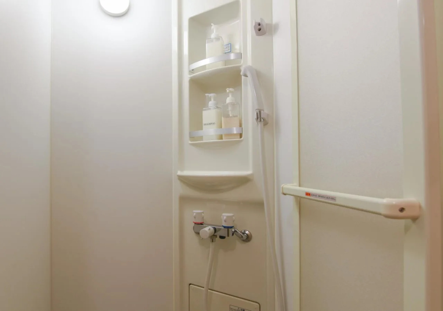 GrapeHouse Koenji - Hostel, - Caters to Women