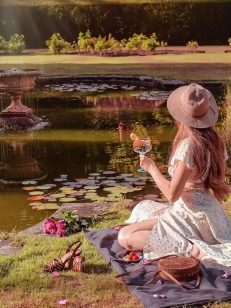 Barnett Hill - Luxury Hotel