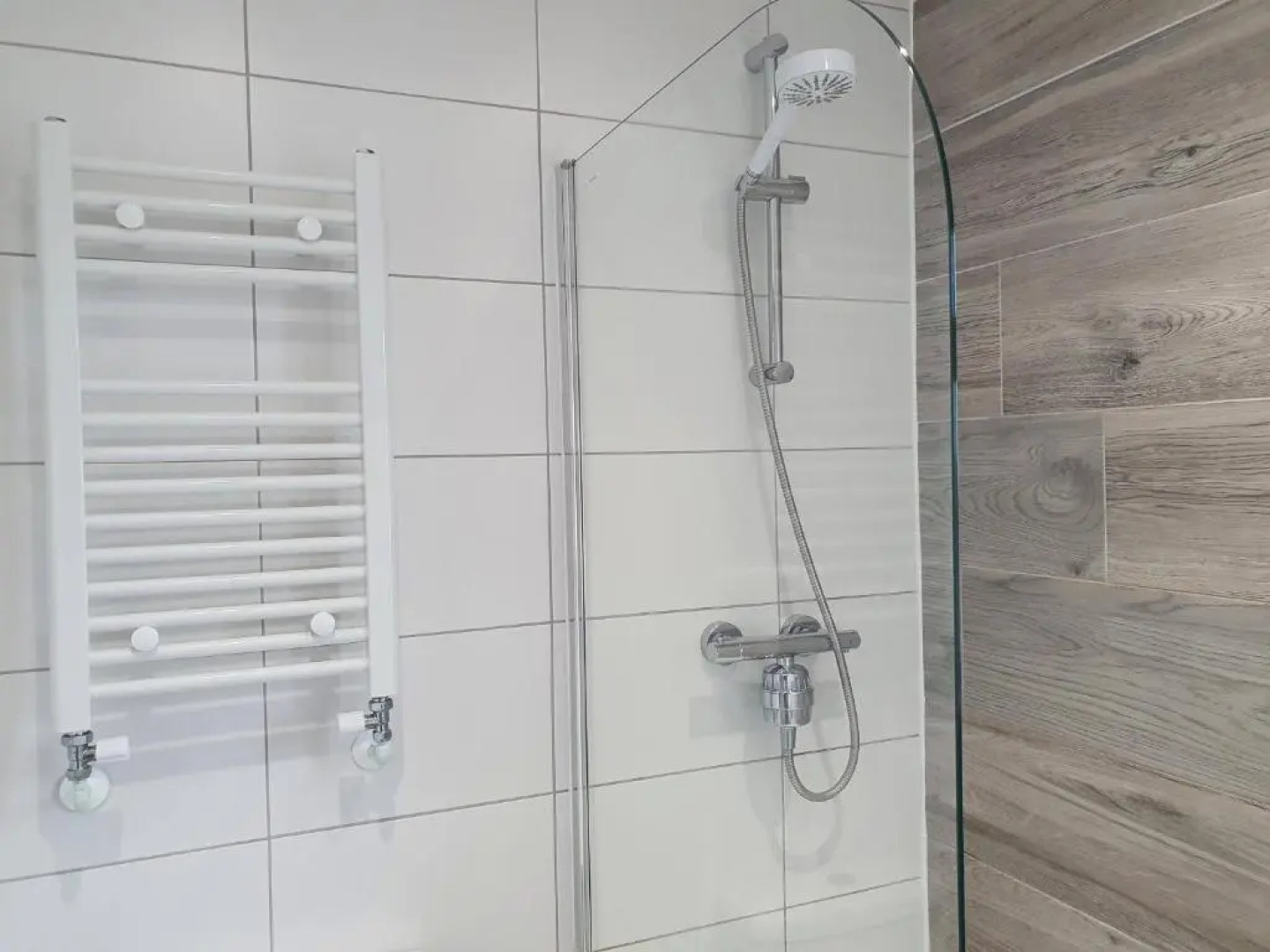 Elm Apartment by Cliftonvalley Apartments