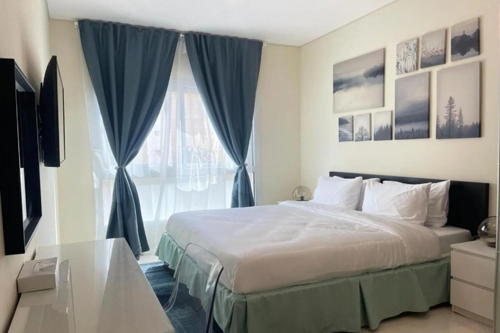 Al Manzil Residence & Suites