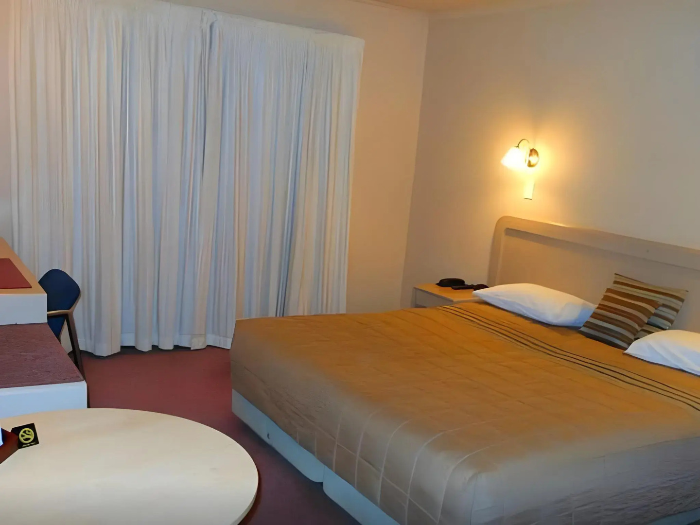 Asure Camelot Arms Motor Lodge