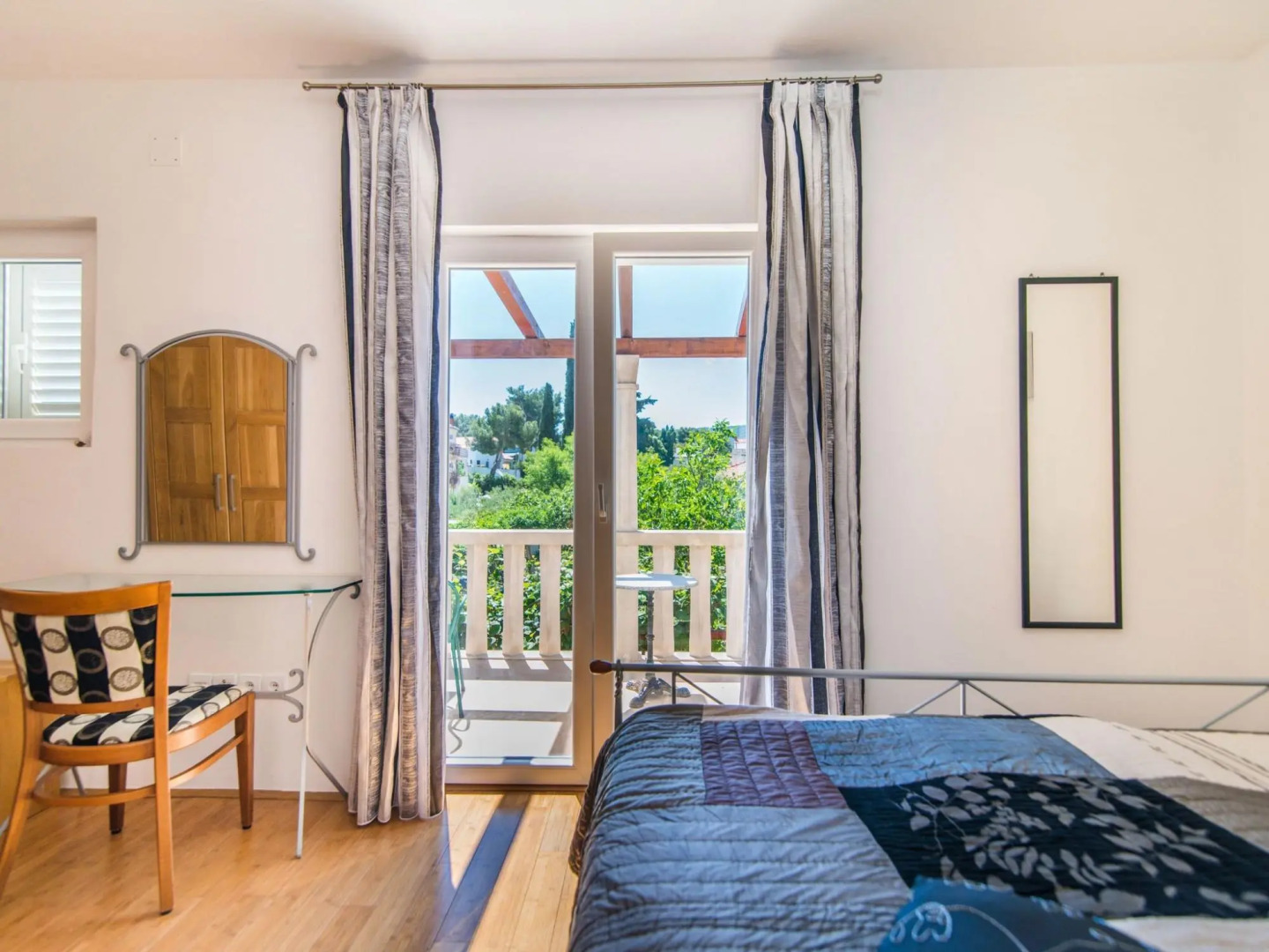 Magnificent Villa in Supetar With Swimming Pool