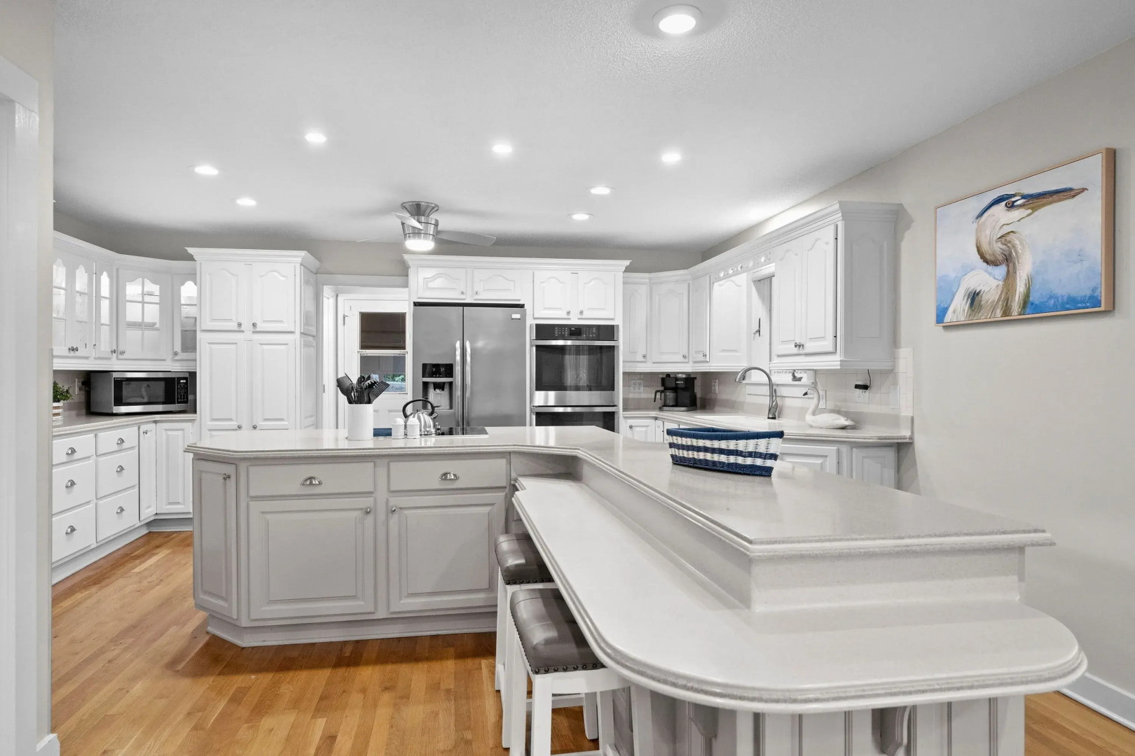 Sip, Sip Away by Avantstay Pool + Hot Tub