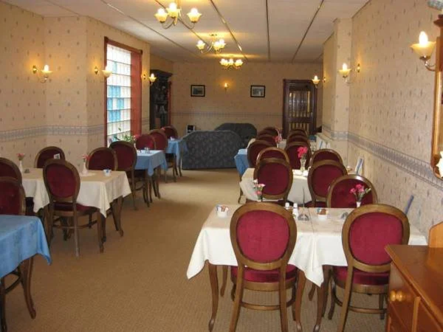 The Ashmount