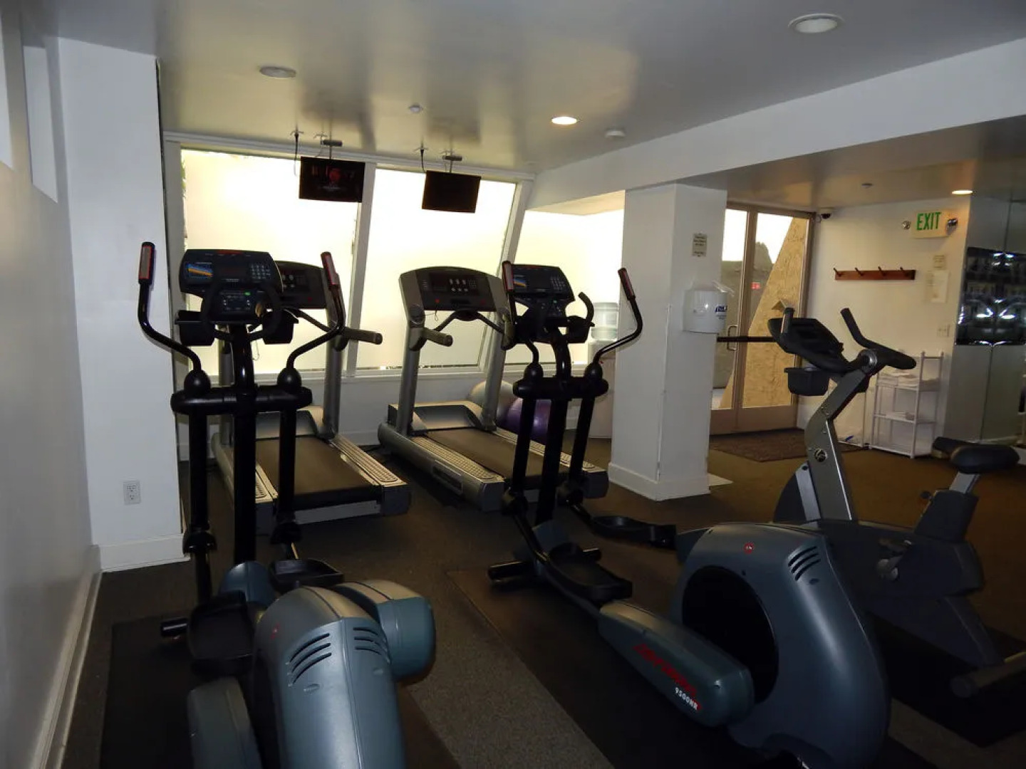 Winners Circle Resort