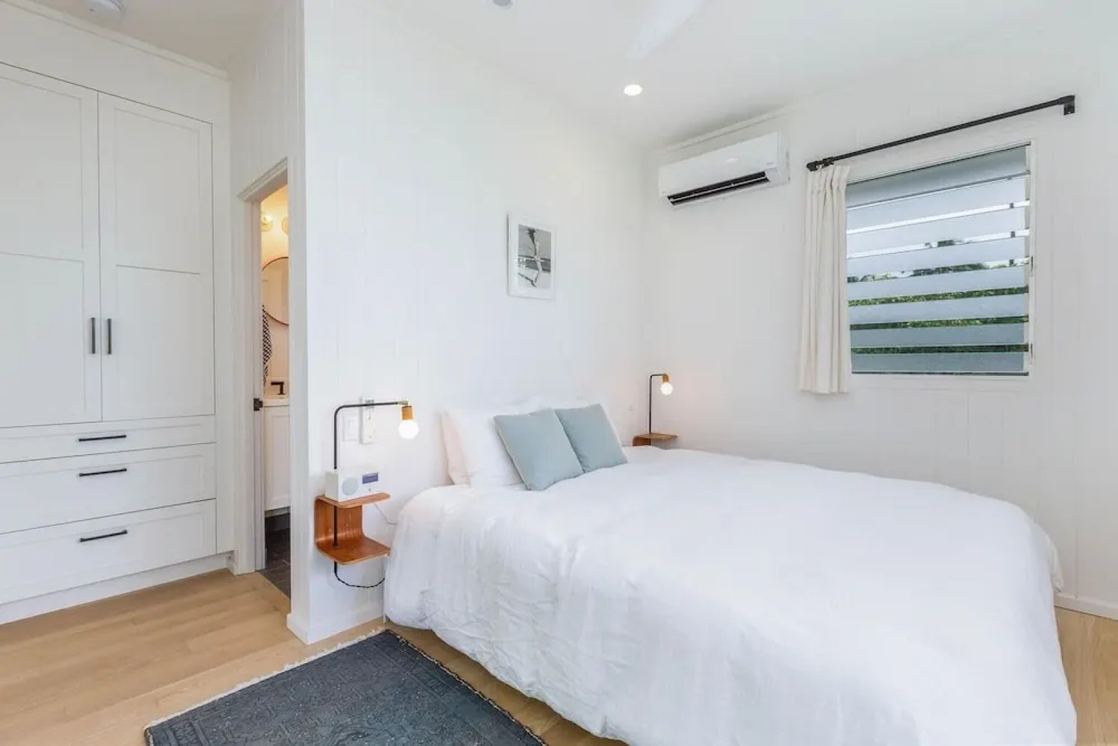 Hanalei Beachfront 2 Bedroom Home by RedAwning