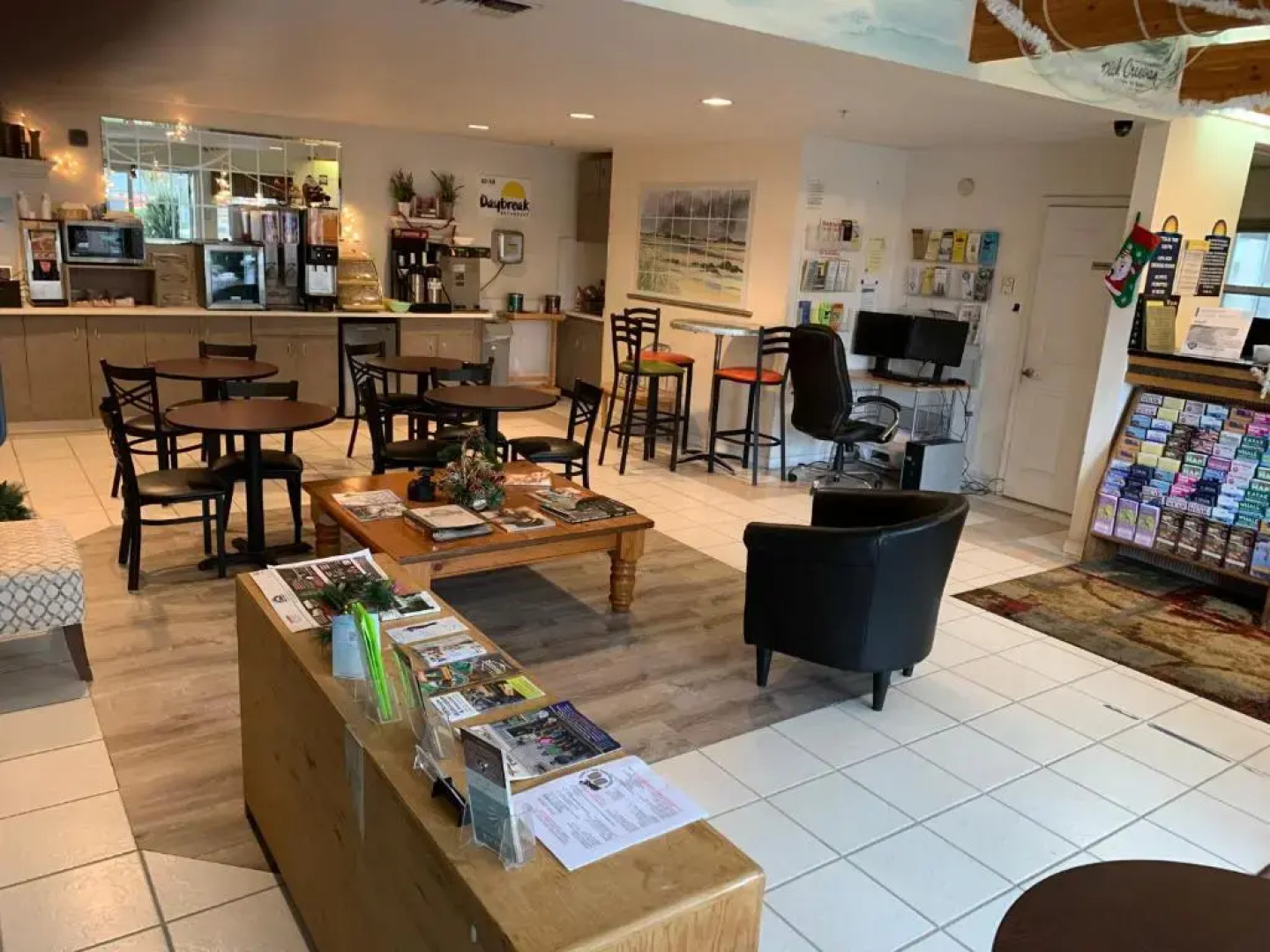 Days Inn By Wyndham Ocean Shores