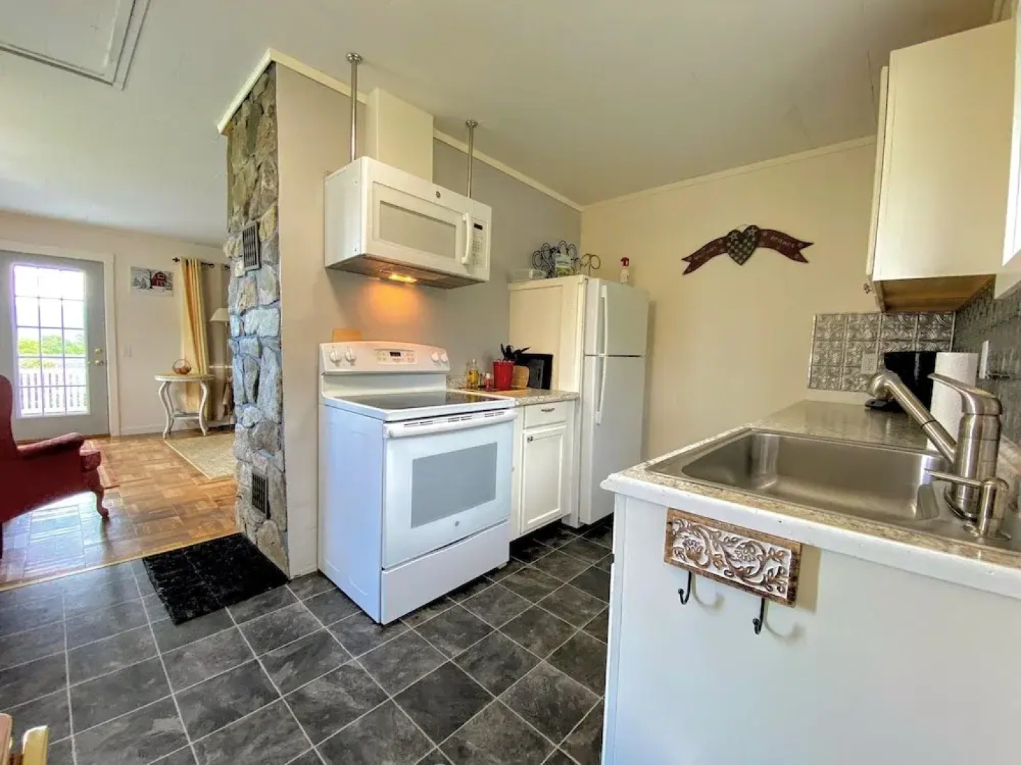 The Ledges at Sugar Hill - by Bretton Woods Vacations