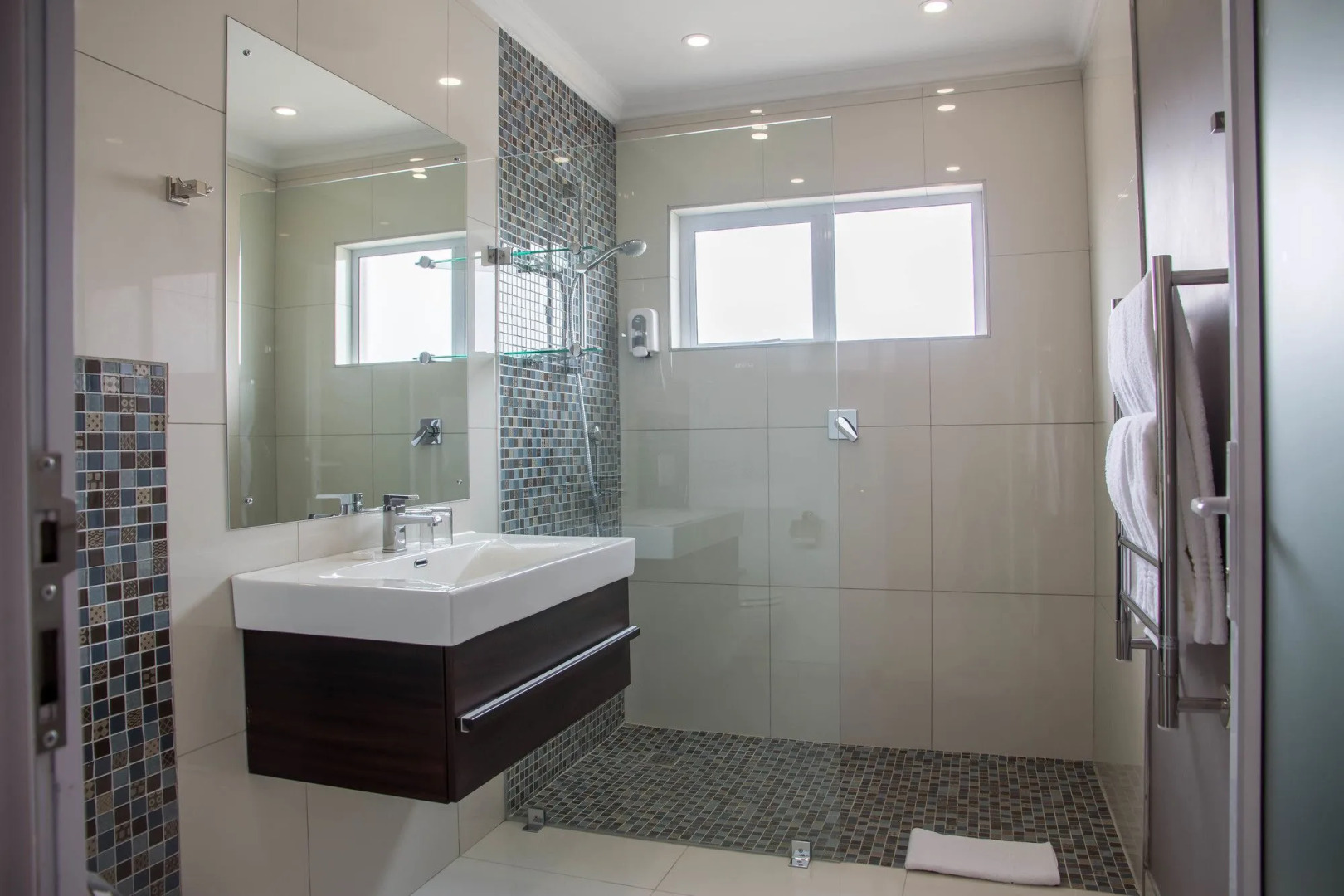 Sea Breeze Guesthouse