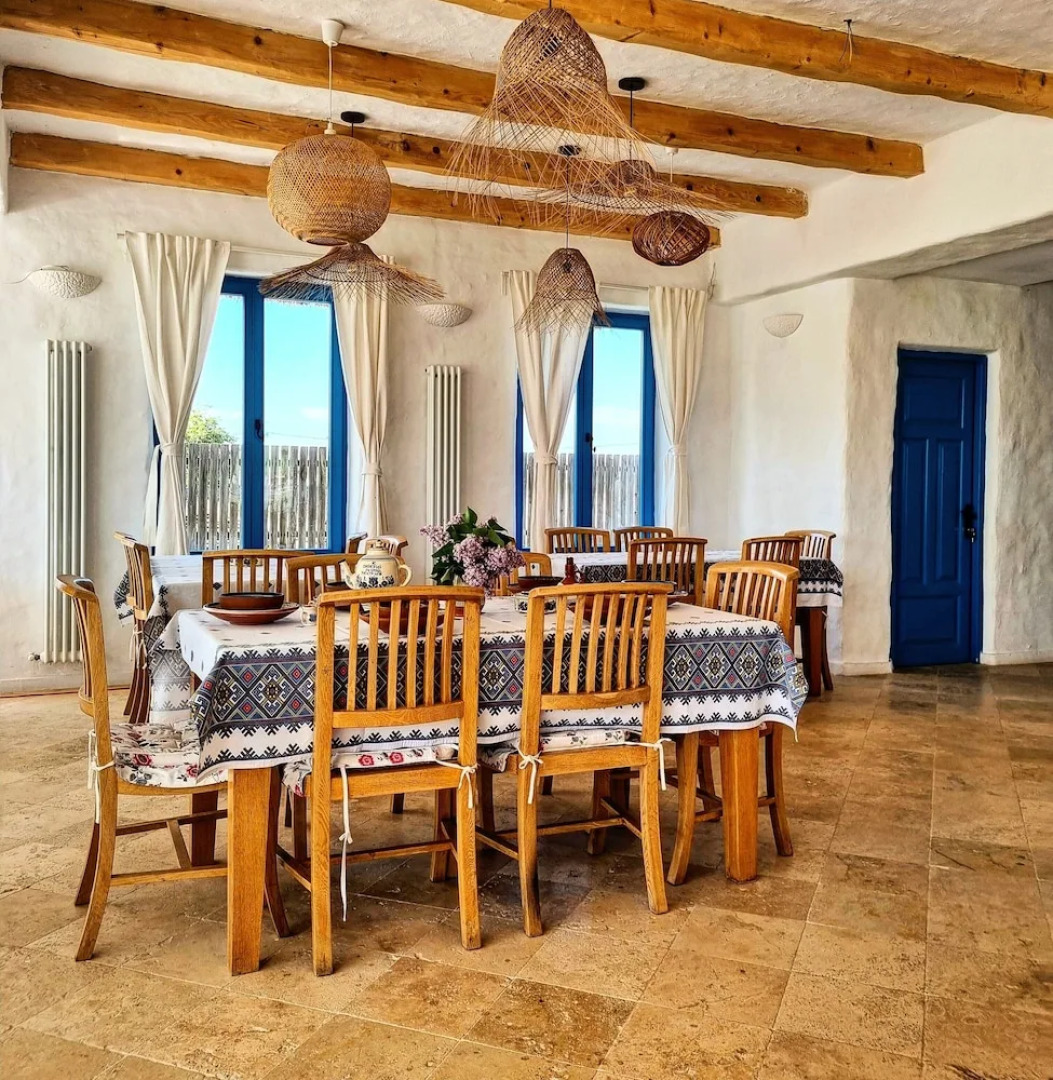 5 Chirpici - Small Traditional Resort