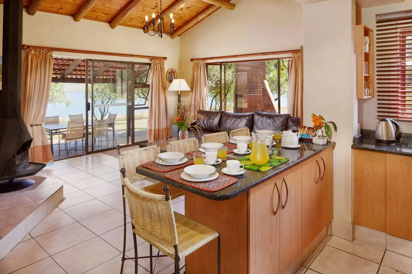 First Group Qwantani