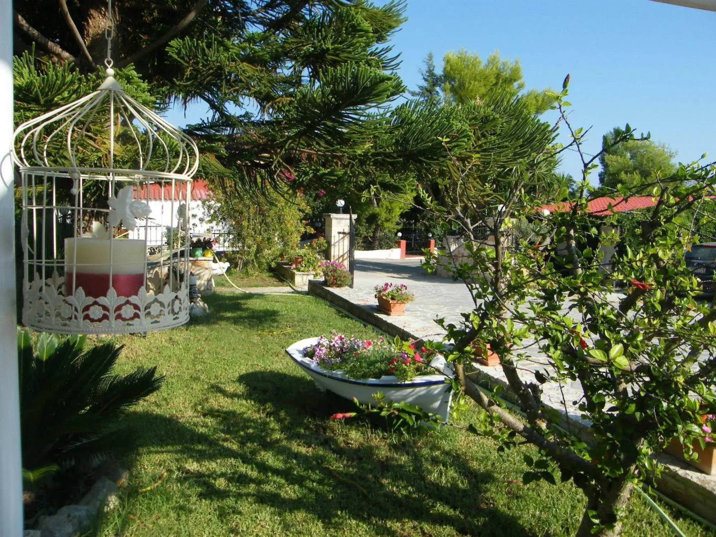 Panorama Studios and Apartments