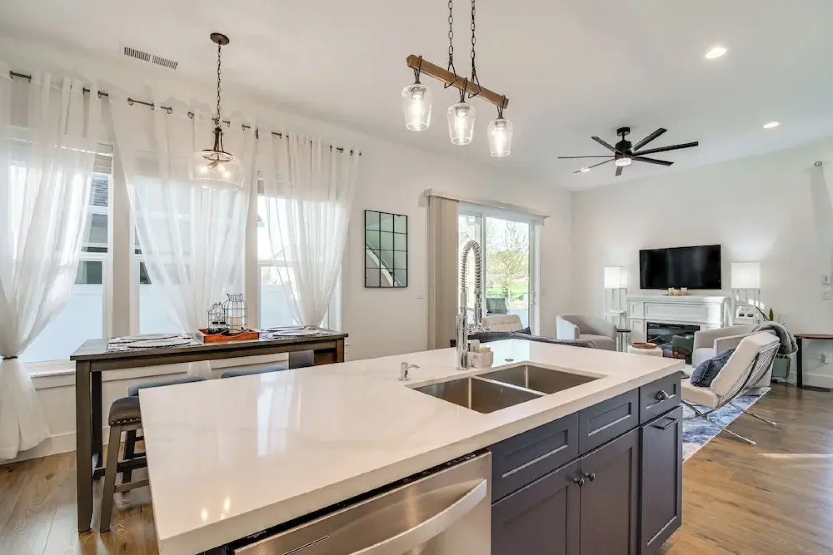 Eagle Point Golf Retreat: Pool Access + Patio!