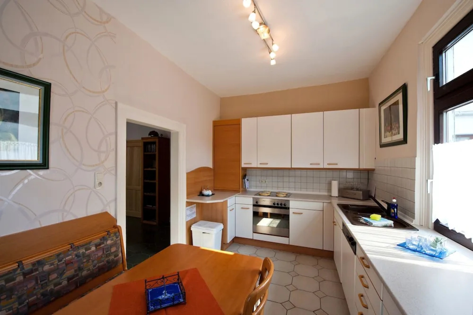 Ferienwohnungen & Gästezimmer Kachel