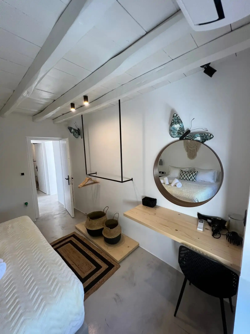 Yalos Mykonos 4 Bedroom Luxury Home Ornos