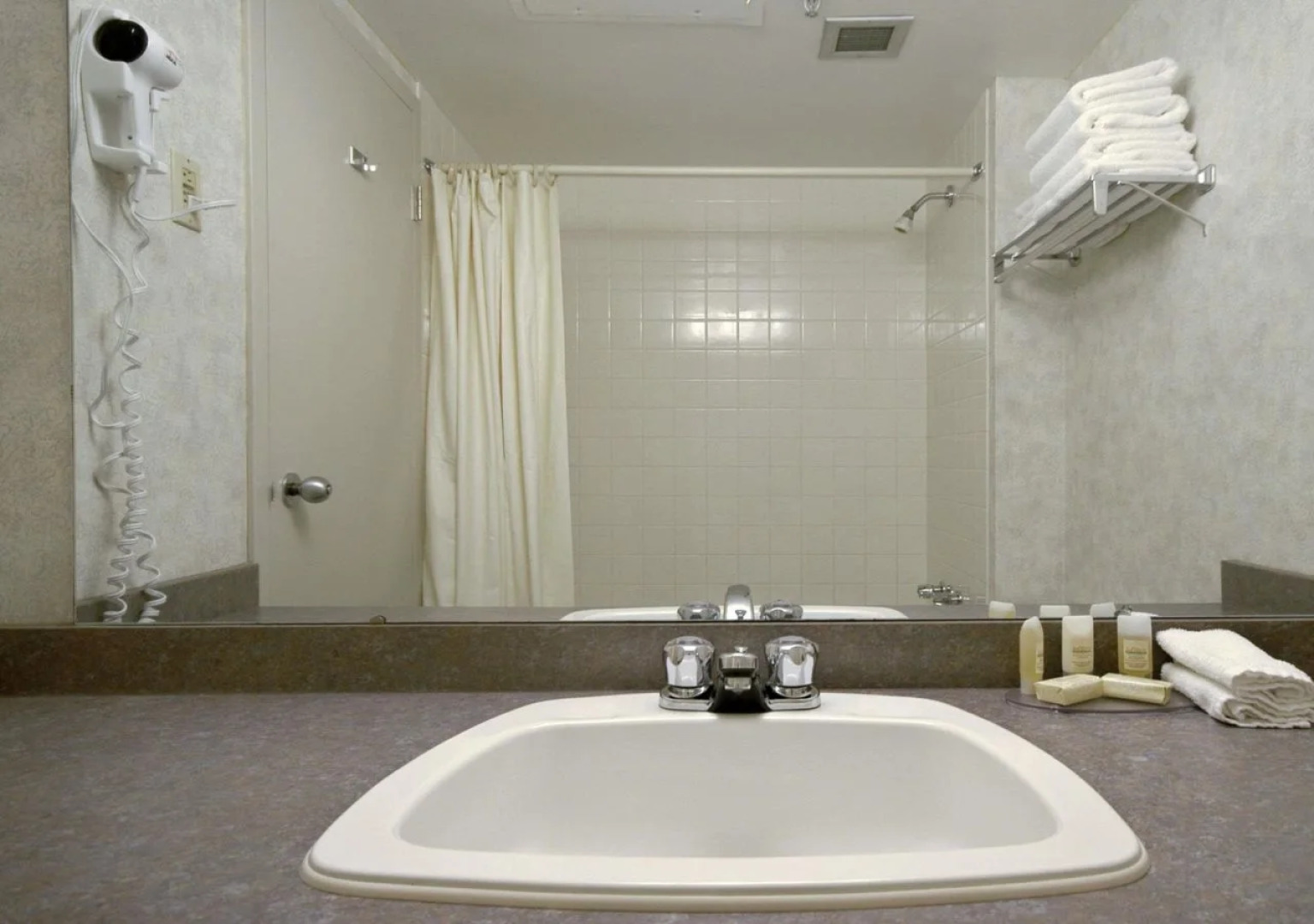 Days Inn by Wyndham Portage La Prairie