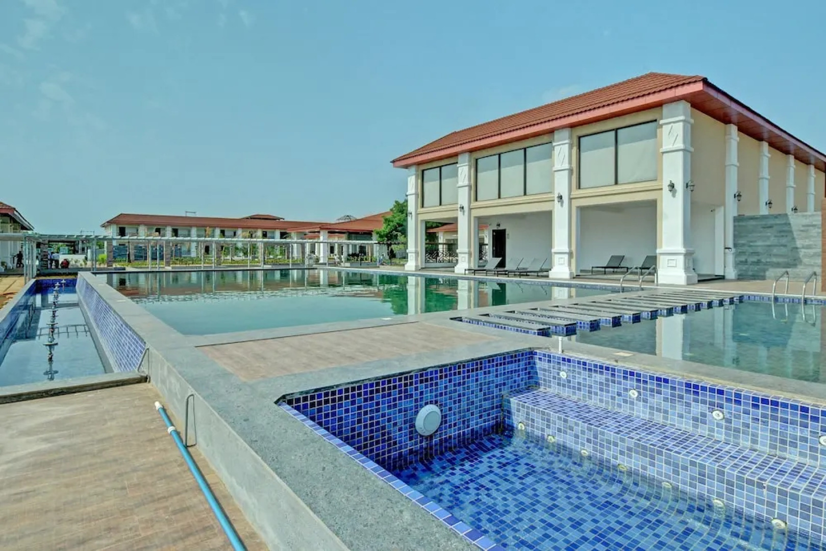 Palette - Spoorti Resort