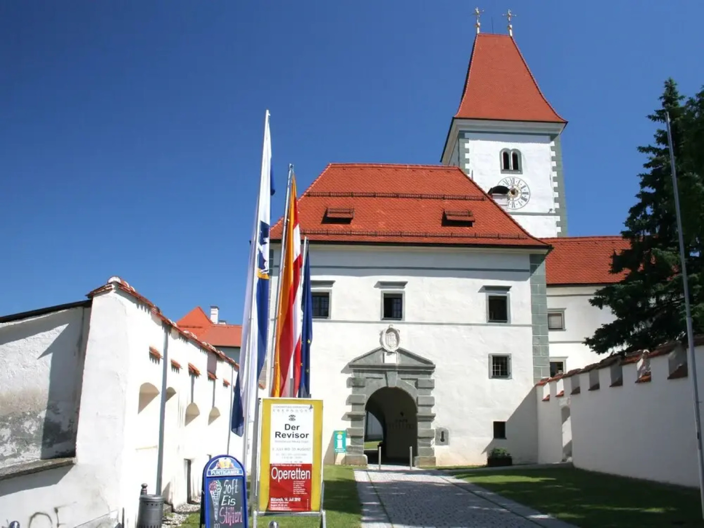 Cozy Cottage near Ski Area in Ruden