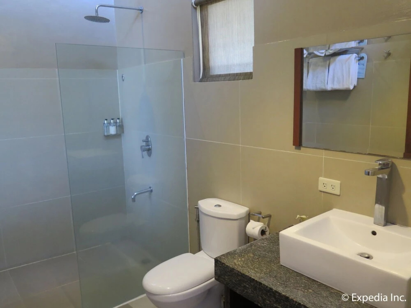 Aiyanar Beach & Dive Resort