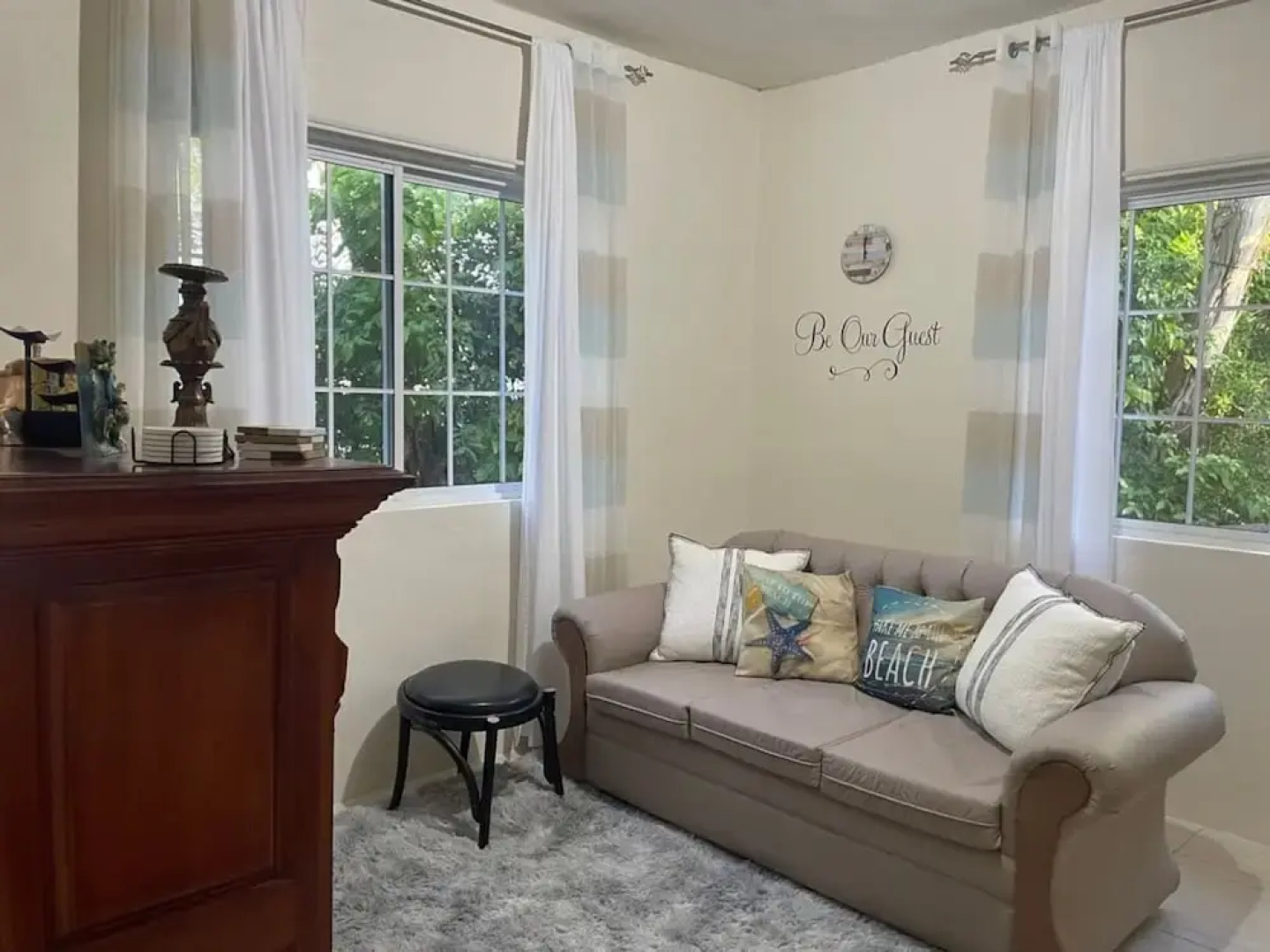 Adorable 1BR Cottage Walk to the Beach Priory