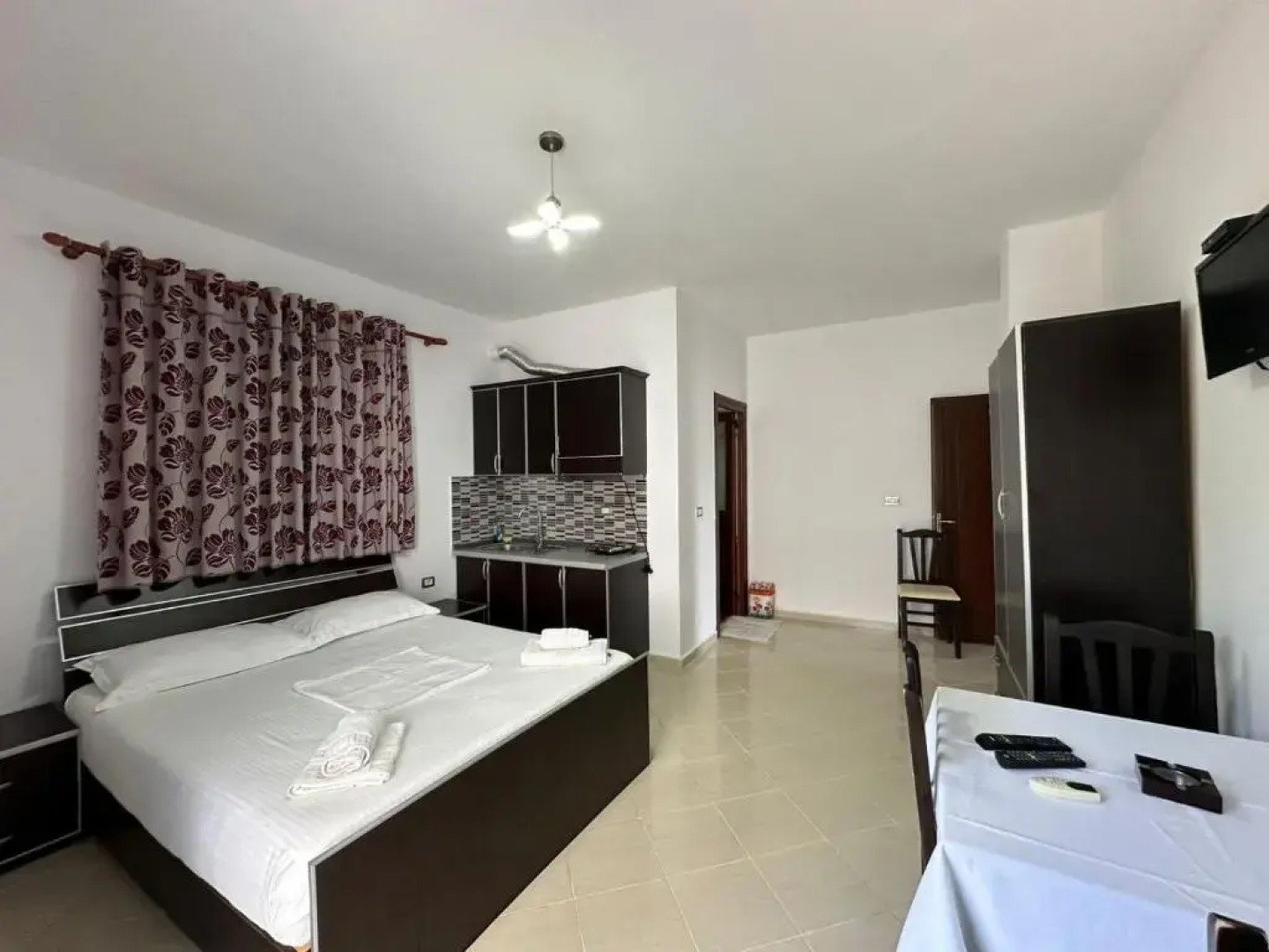 Esmeralda Hotel  Restaurant