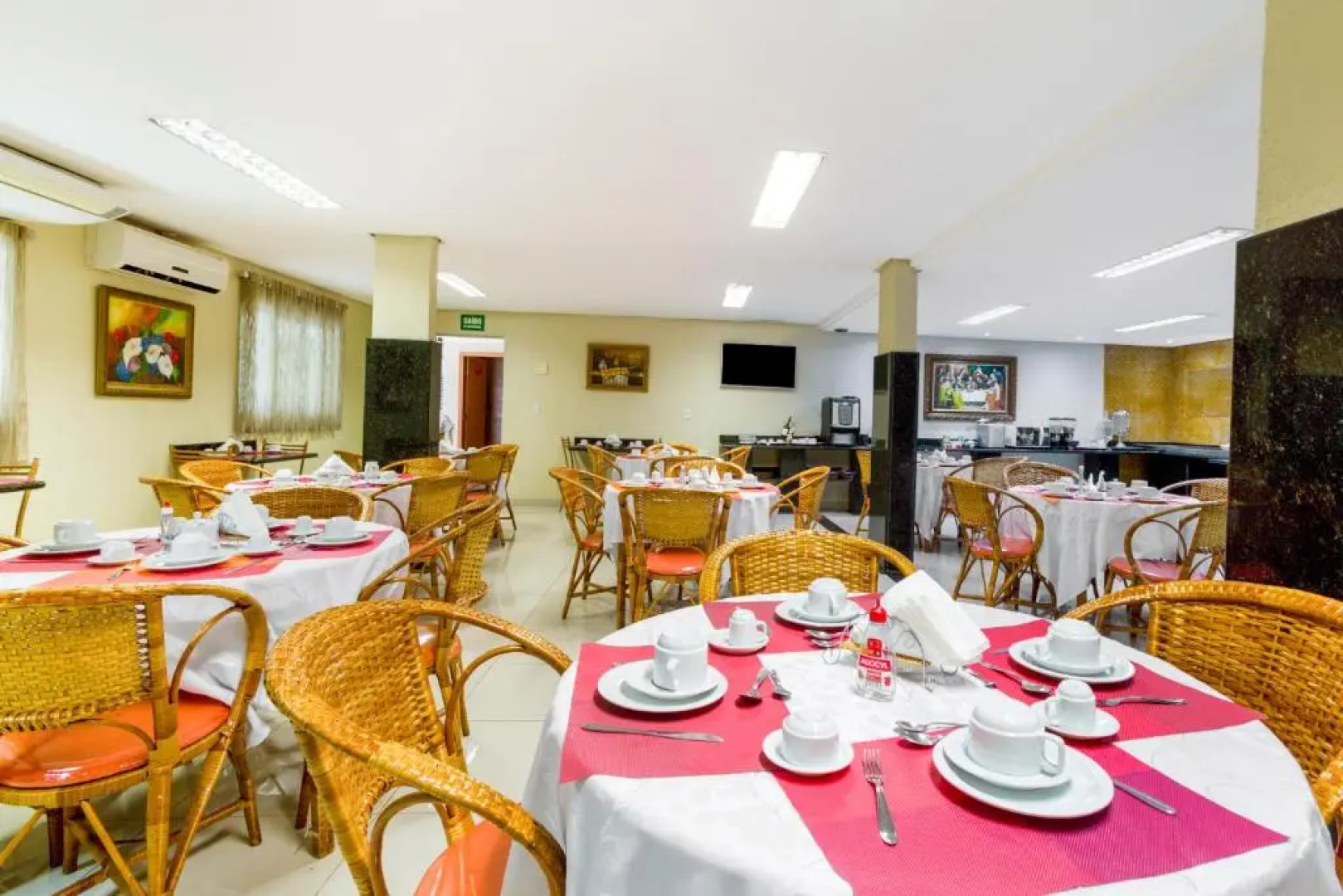 OYO Hotel Via Universitaria, Anapolis