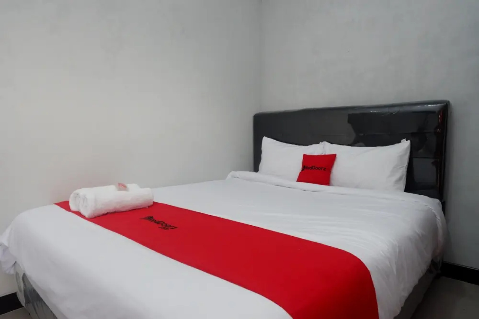 RedDoorz Syariah near Rumah Sakit Bhina Bhakti Husada